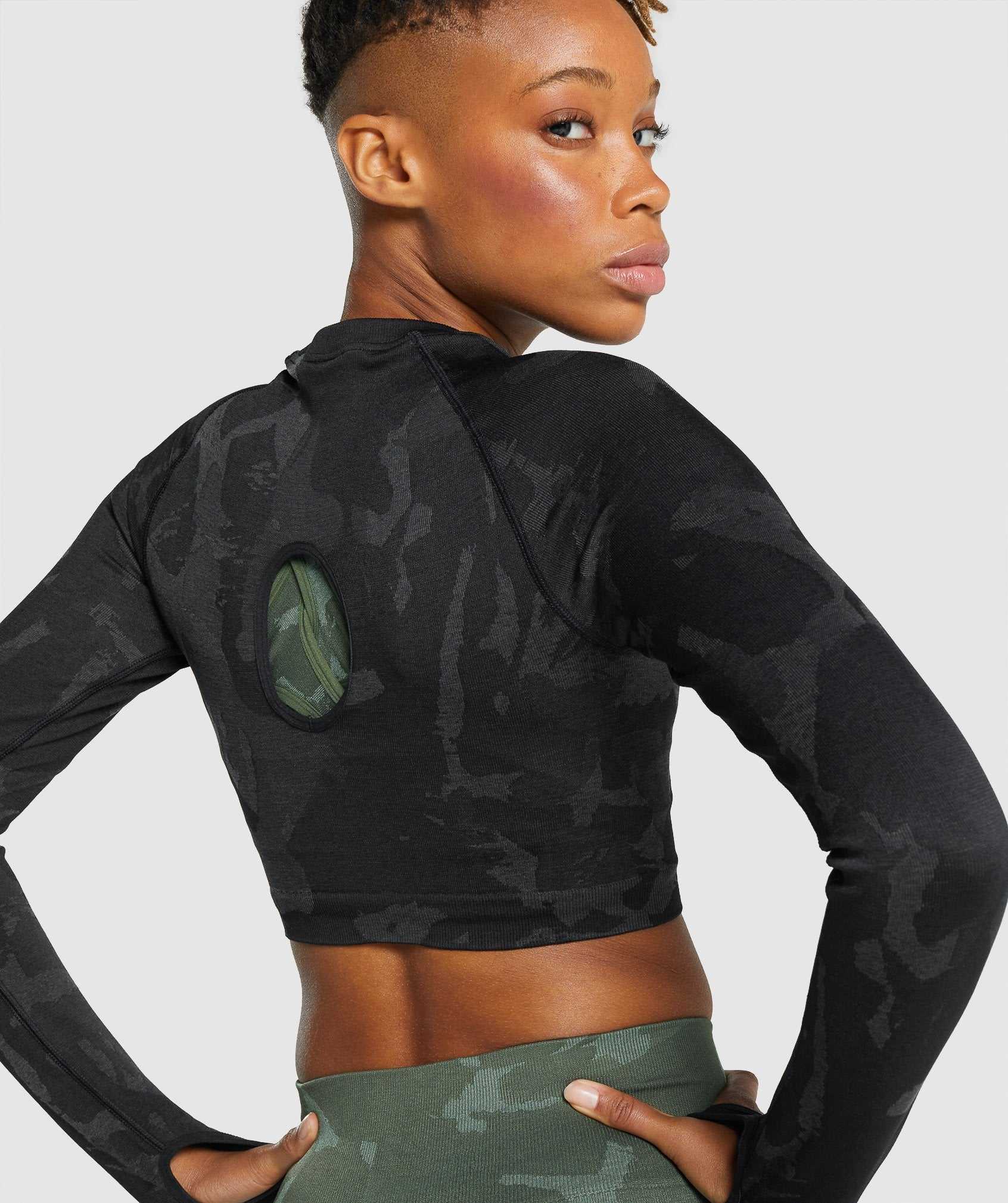 Najfatalniejszy Damskie Gymshark Adapt Camo Seamless Long Sleeve Crop Czarne | TIEN45768