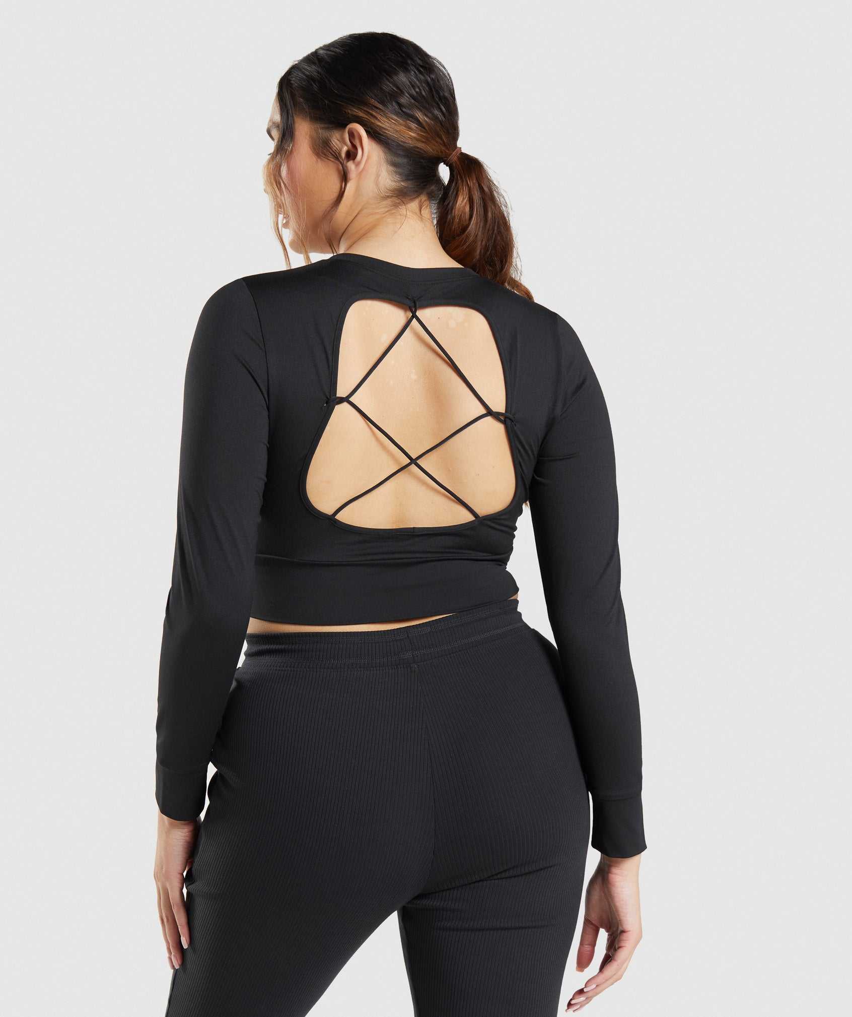 Najfatalniejszy Damskie Gymshark Pause Open Back Long Sleeve Crop Czarne | ABNQ64570